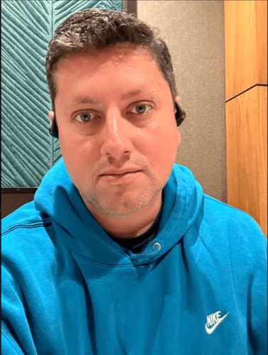 Andres, 33